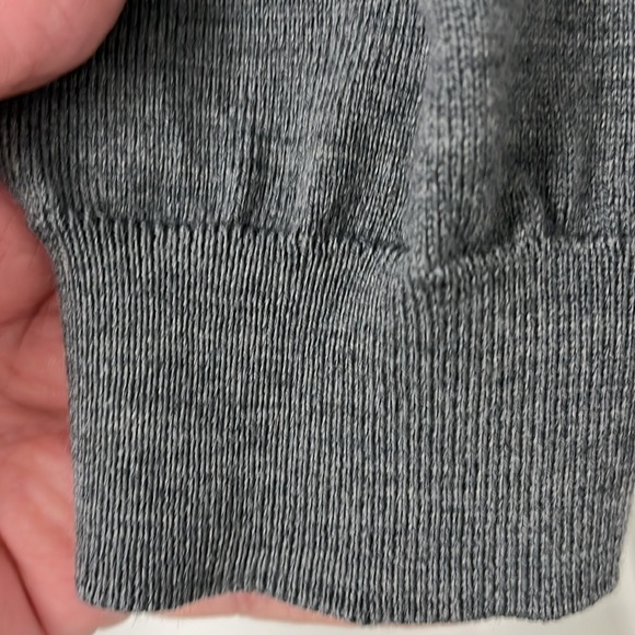 Hugo Boss 100% Wool Cardigan Sweater Size XXL slim fit. Very Good Used condition - Picture 11 of 16